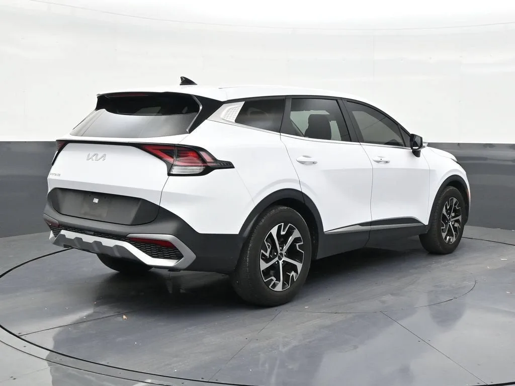 2023 Kia Sportage EX photo 5