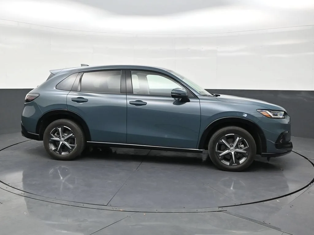 2023 Honda HR-V 2WD EX-L photo 6