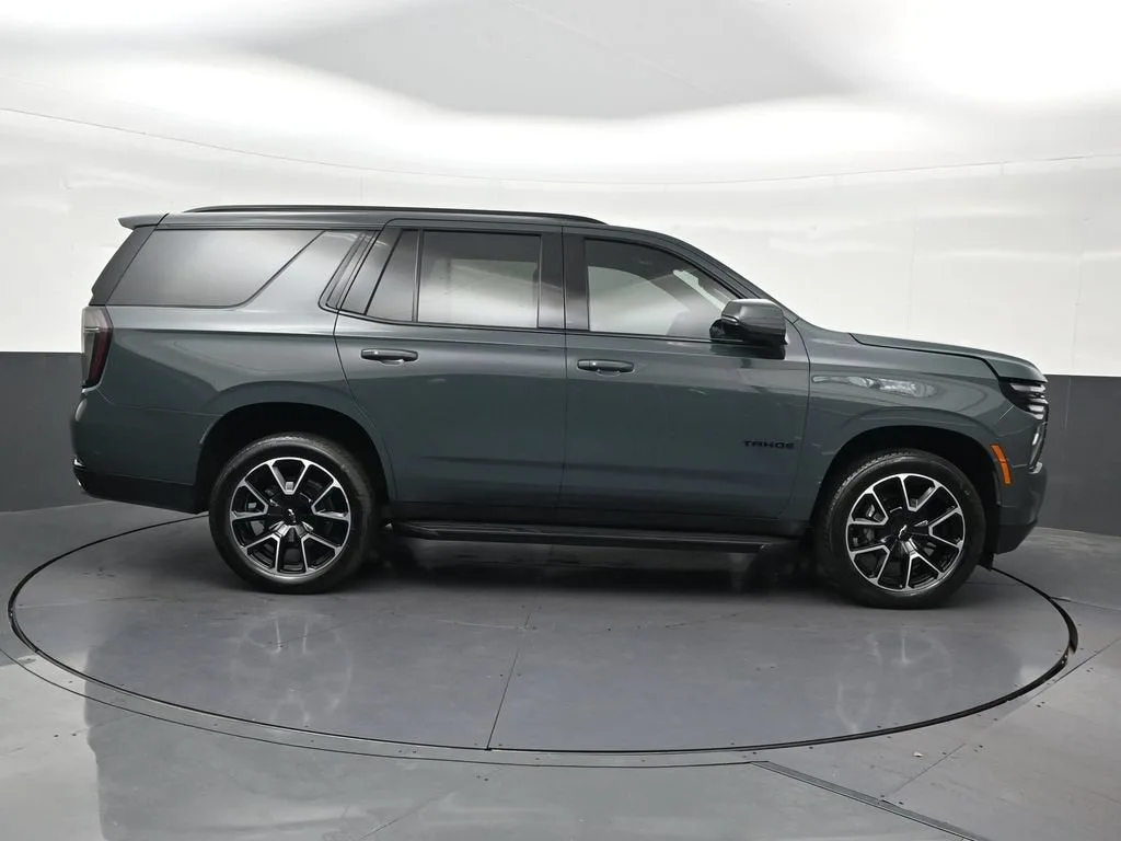 2026 Chevrolet Tahoe RST photo 7