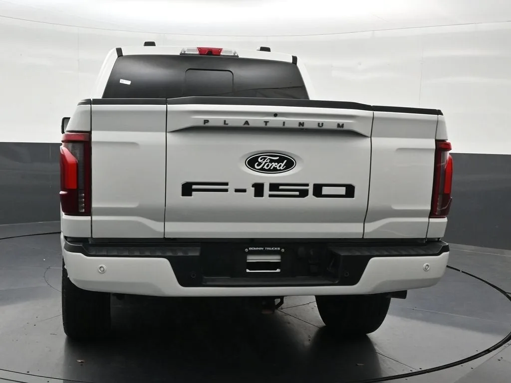 2025 Ford F-150 Platinum photo 4