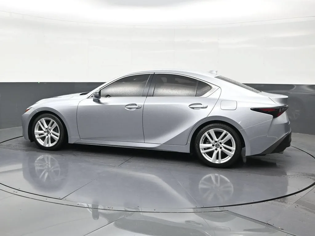 2021 Lexus IS 300 IS 300 photo 2