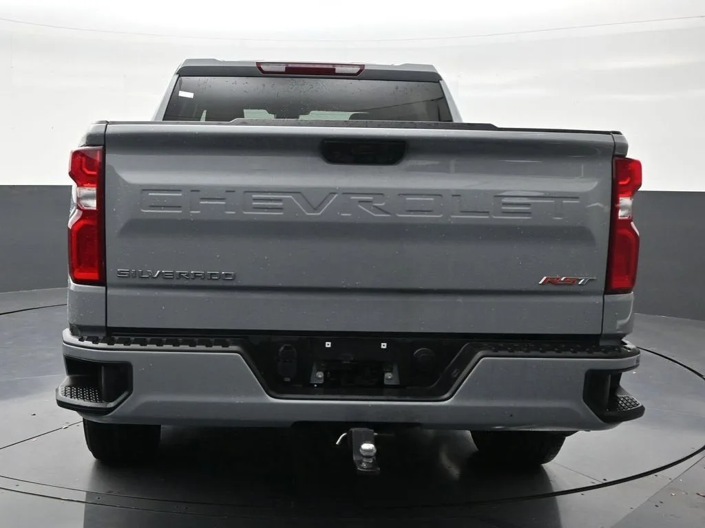 2025 Chevrolet Silverado 1500 RST photo 4