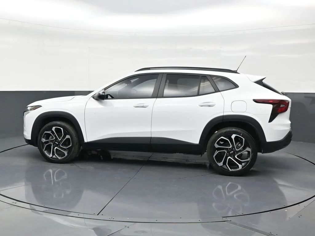 2024 Chevrolet Trax 2RS photo 2