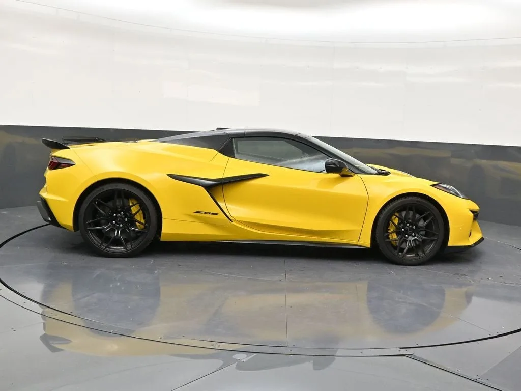 2026 Chevrolet Corvette Z06 1LZ photo 6