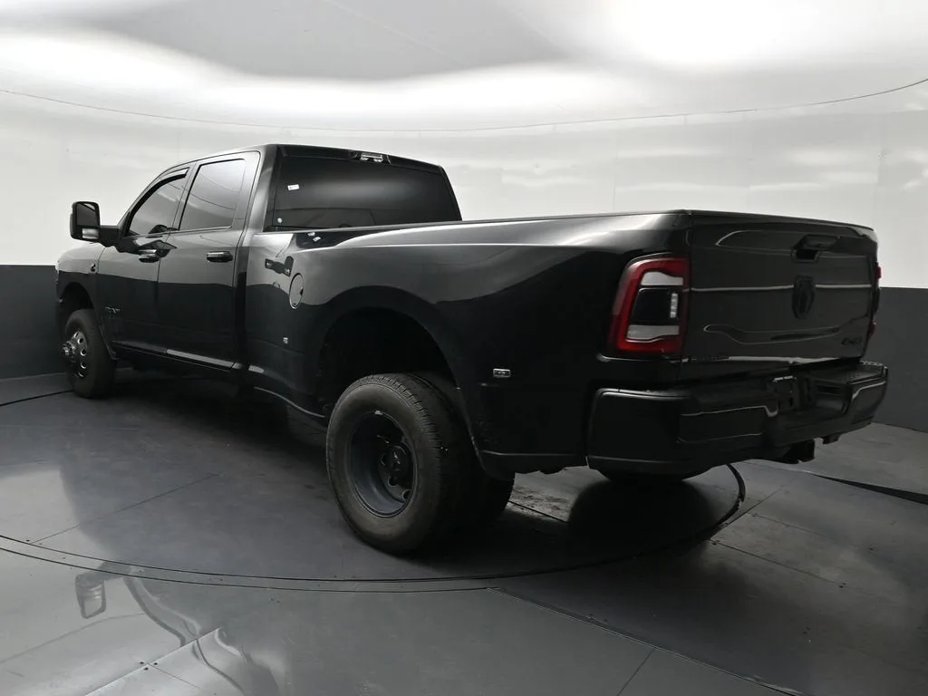 2024 RAM 3500 Big Horn Crew Cab 4x4 8' Box photo 3