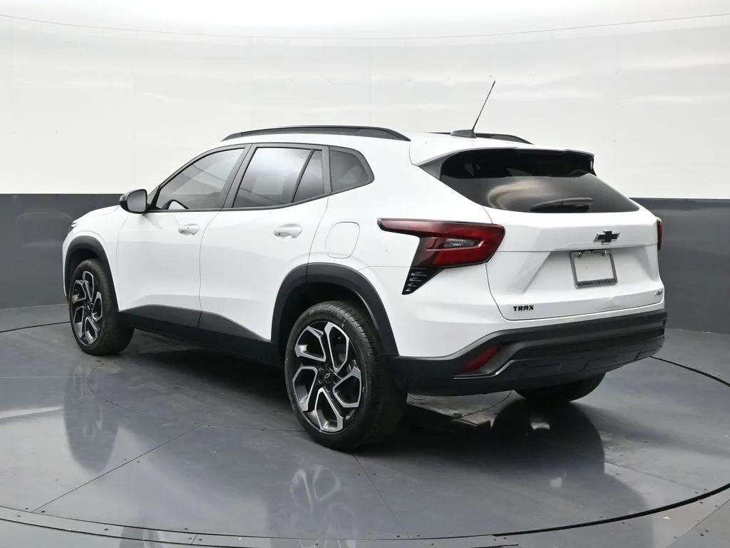 2024 Chevrolet Trax 2RS photo 3