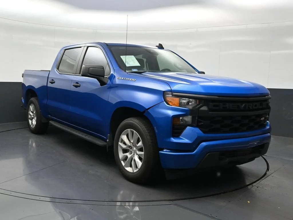 2024 Chevrolet Silverado 1500 Custom photo 8