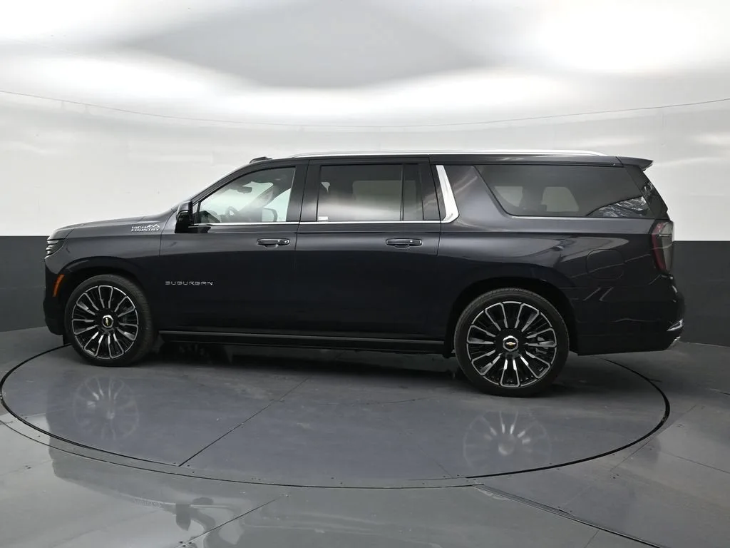 2026 Chevrolet Suburban High Country photo 2