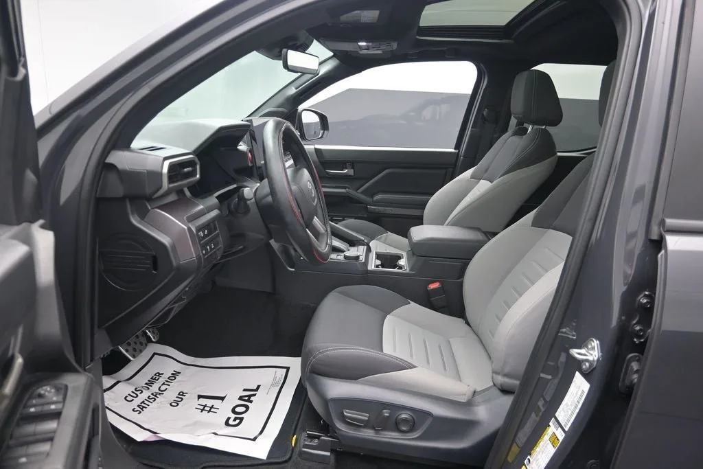 2025 Toyota Tacoma TRD Sport photo 10