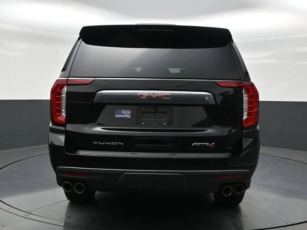 2022 GMC Yukon XL AT4 photo 4