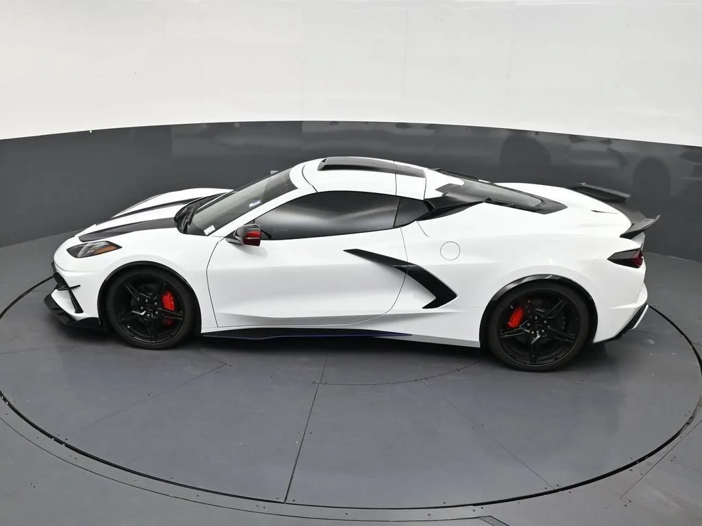 2025 Chevrolet Corvette Stingray 1LT photo 12