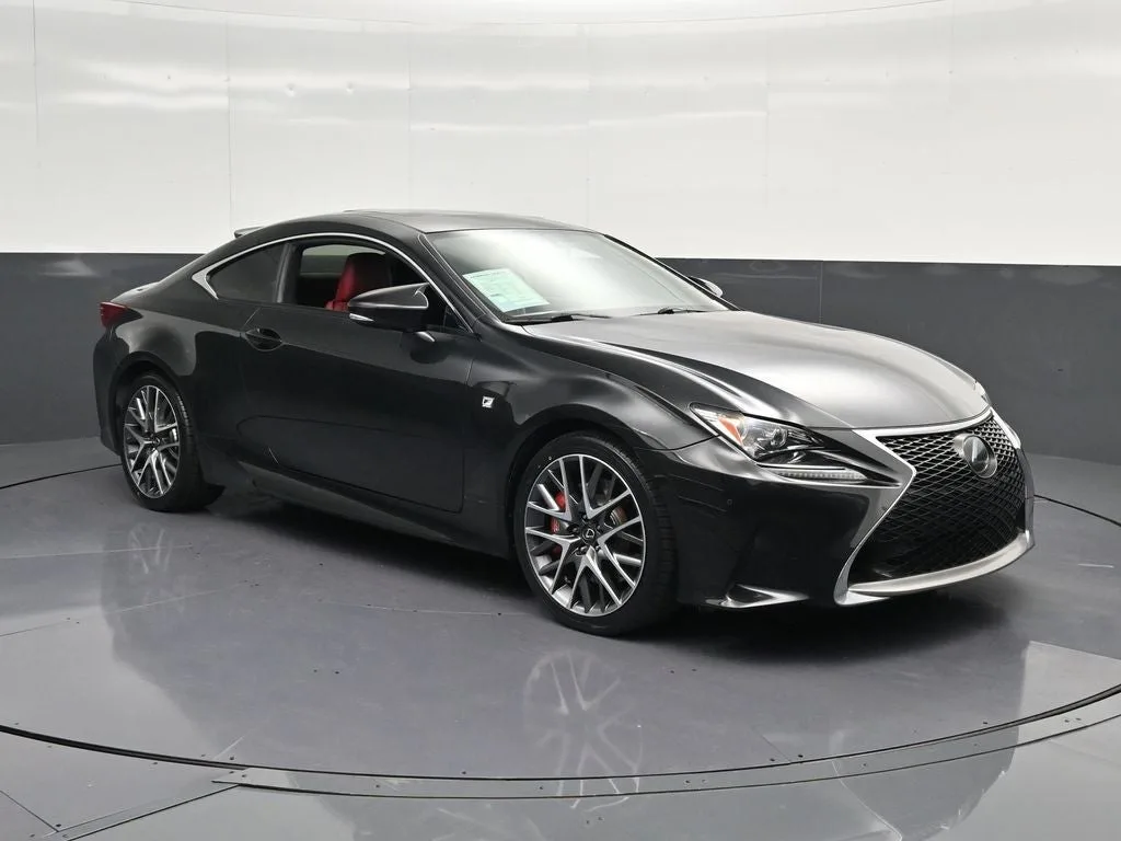 2017 Lexus RC 200t photo 5
