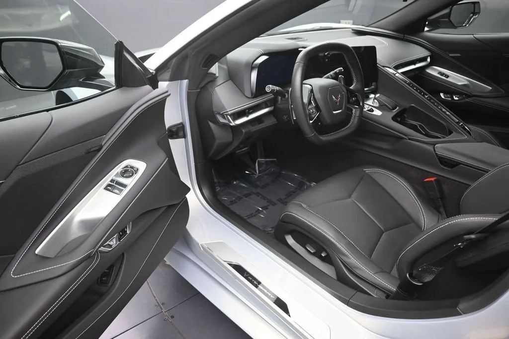 2023 Chevrolet Corvette Stingray 1LT photo 10