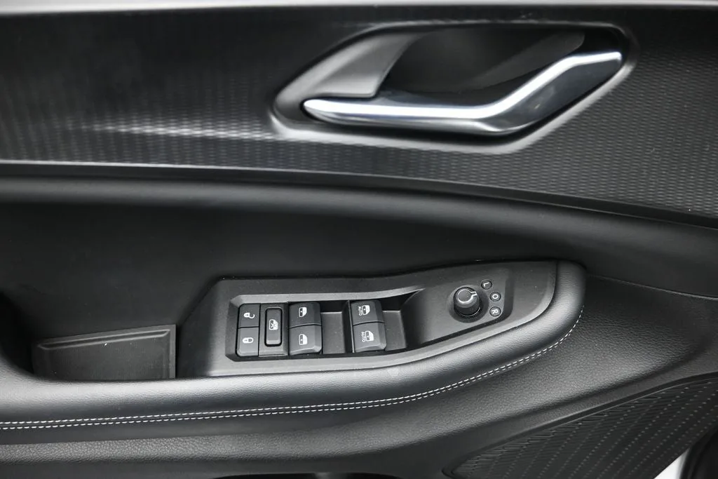 2024 Jeep Grand Cherokee L Altitude photo 10
