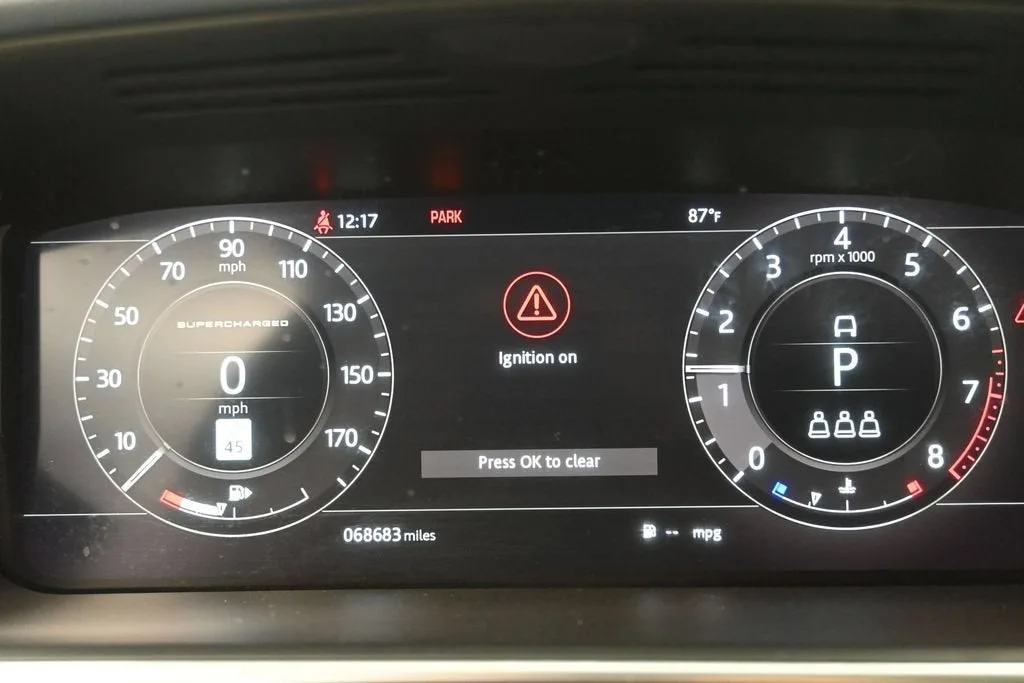 2018 Land Rover Range Rover 4DR SUV V8 SC SWB photo 12