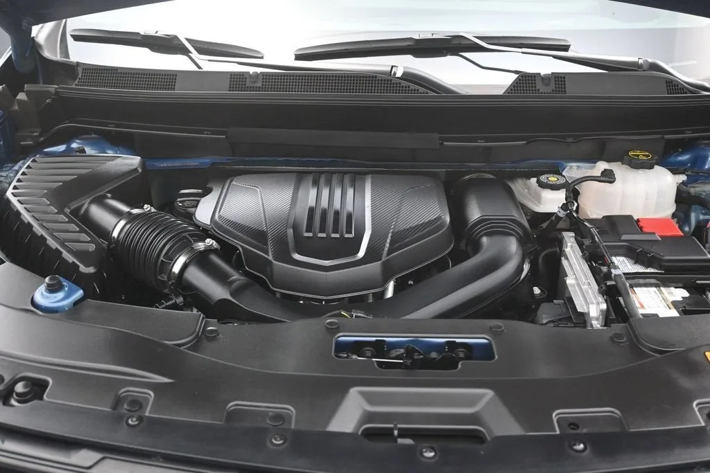 2024 Chevrolet Traverse LS photo 12