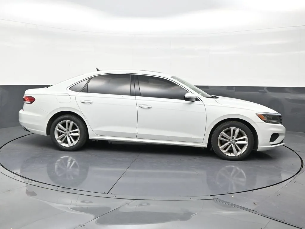 2020 Volkswagen Passat 2.0T SE photo 6