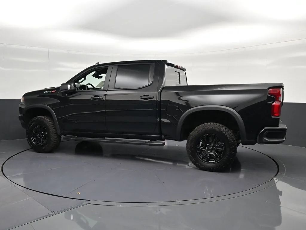 2026 Chevrolet Silverado 1500 ZR2 photo 8
