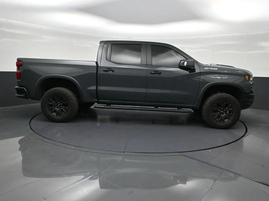 2025 Chevrolet Silverado 1500 ZR2 photo 7
