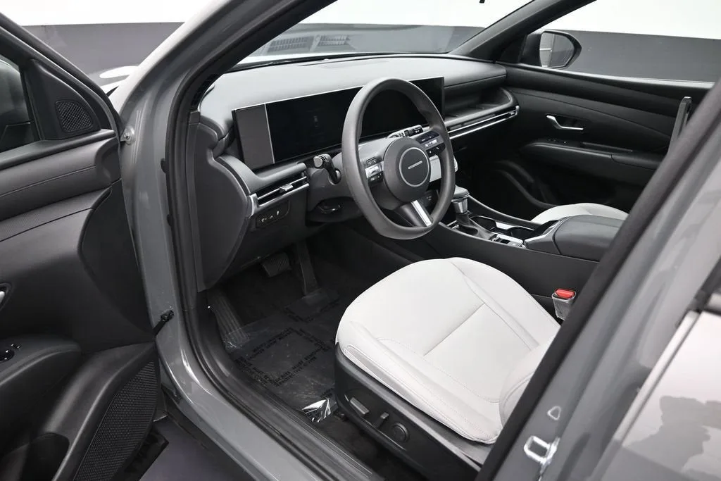 2026 Hyundai Santa Cruz SEL photo 11