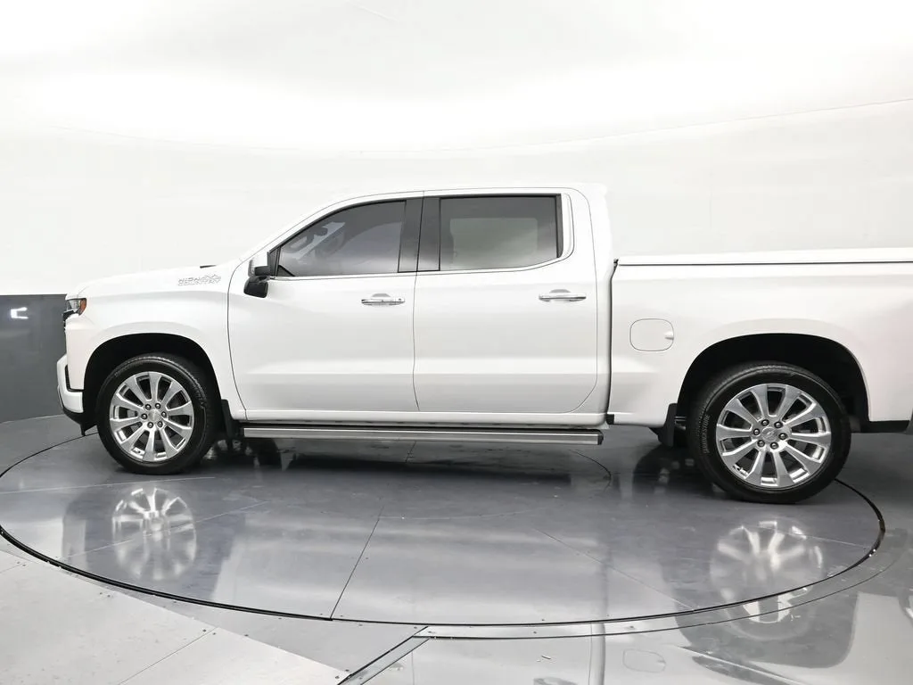 2021 Chevrolet Silverado 1500 High Country photo 2