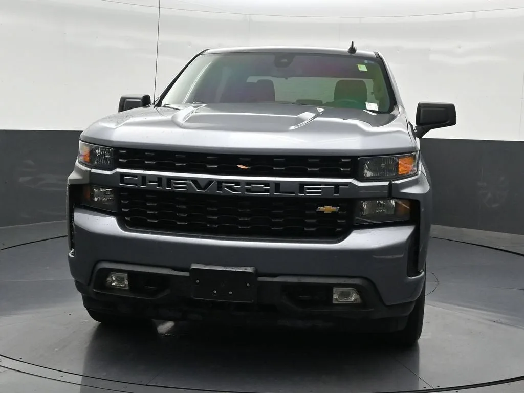 2022 Chevrolet Silverado 1500 LTD Custom photo 9
