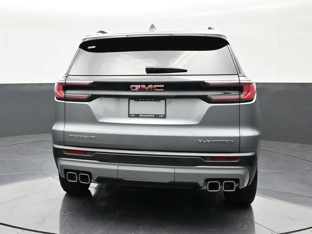 2026 GMC Acadia Elevation photo 4