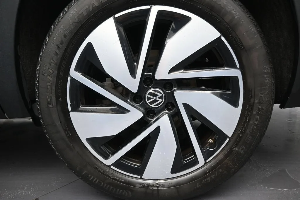 2024 Volkswagen Atlas 2.0T SE w/Technology photo 9