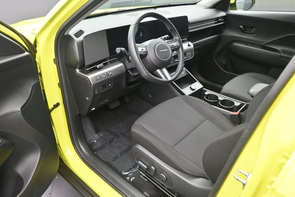 2024 Hyundai Kona SEL photo 11