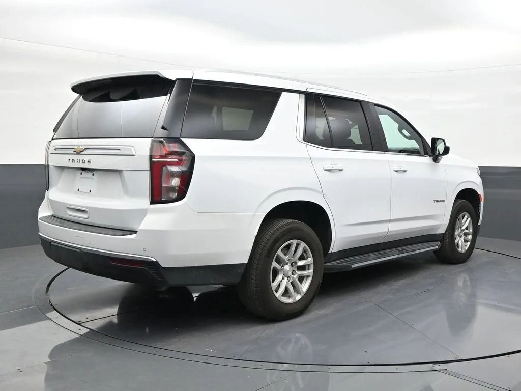 2024 Chevrolet Tahoe LS photo 5