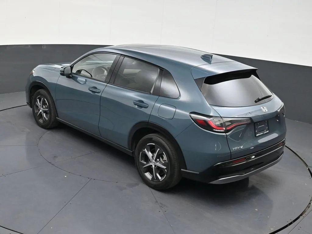 2023 Honda HR-V 2WD EX-L photo 11