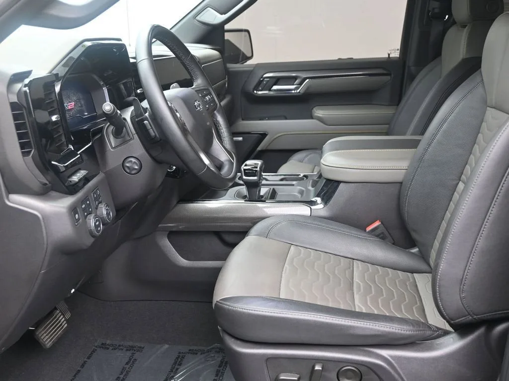 2025 Chevrolet Silverado 1500 ZR2 photo 12
