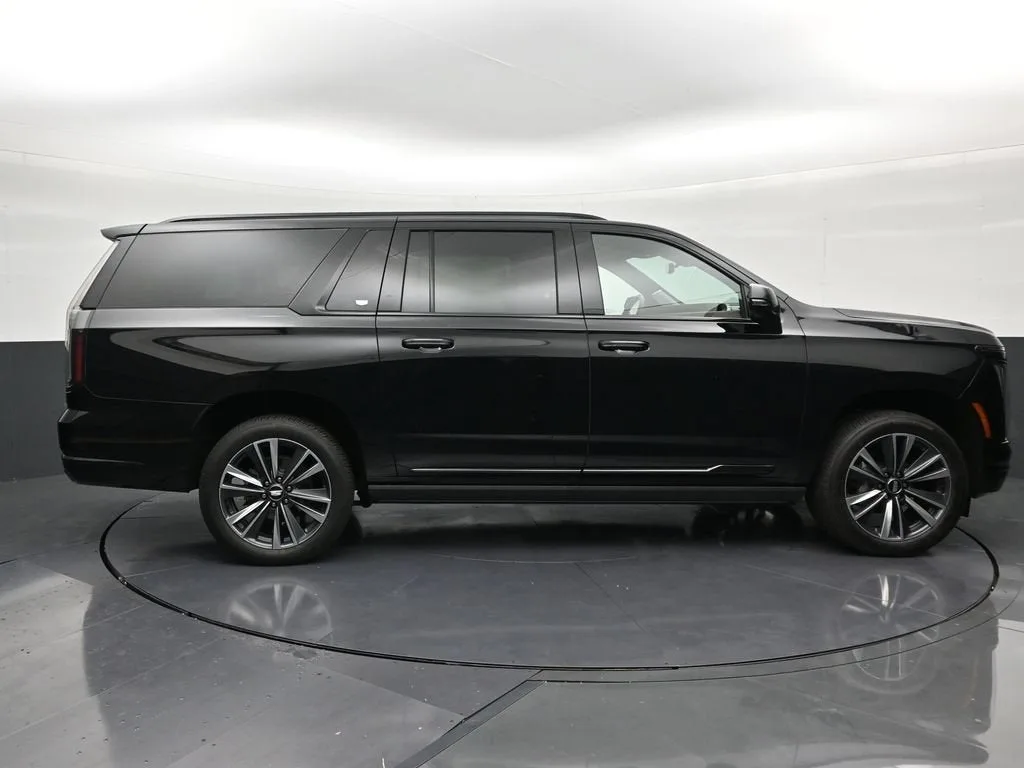 2026 Cadillac Escalade ESV Sport photo 6