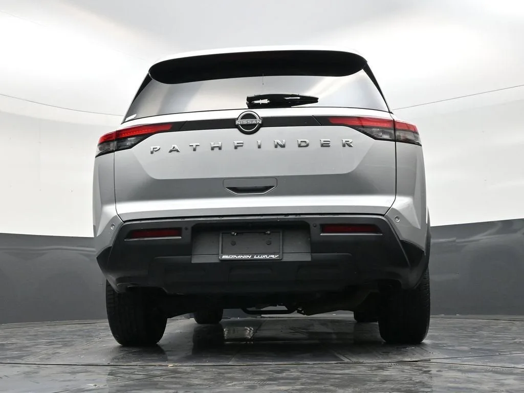 2022 Nissan Pathfinder S 2WD photo 23