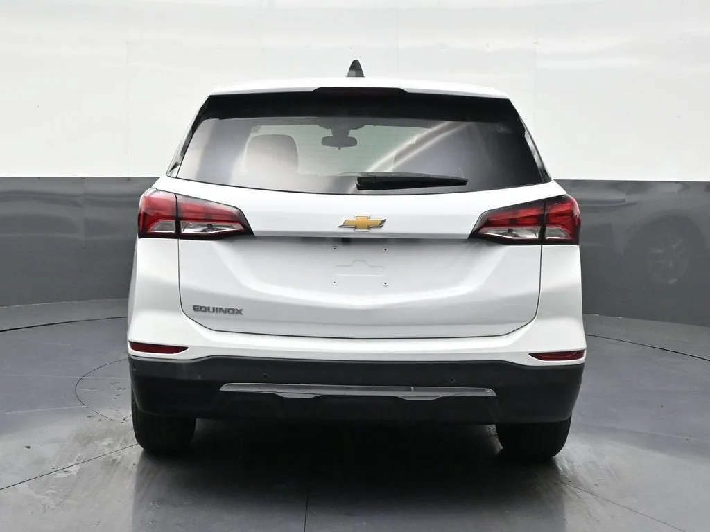 2021 Chevrolet Equinox LT photo 4
