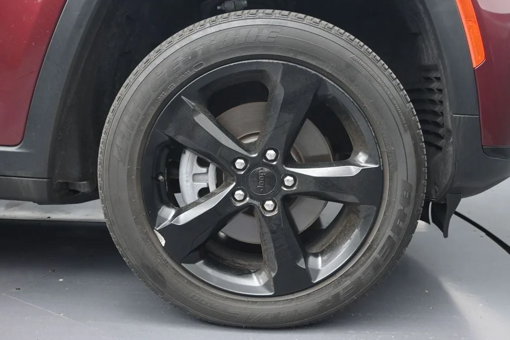 2023 Jeep Grand Cherokee L Altitude photo 9
