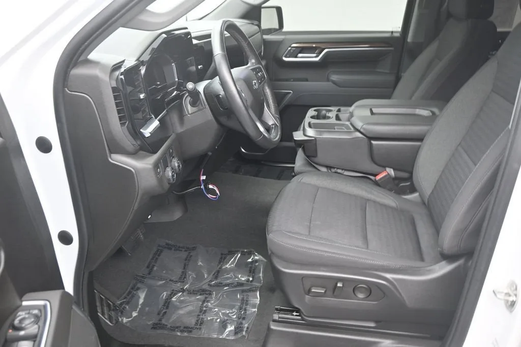 2022 Chevrolet Silverado 1500 RST photo 10