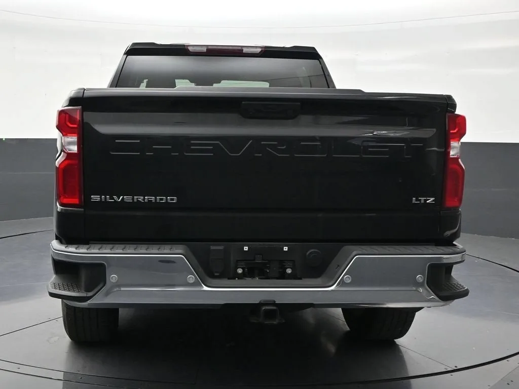 2024 Chevrolet Silverado 1500 LTZ photo 4
