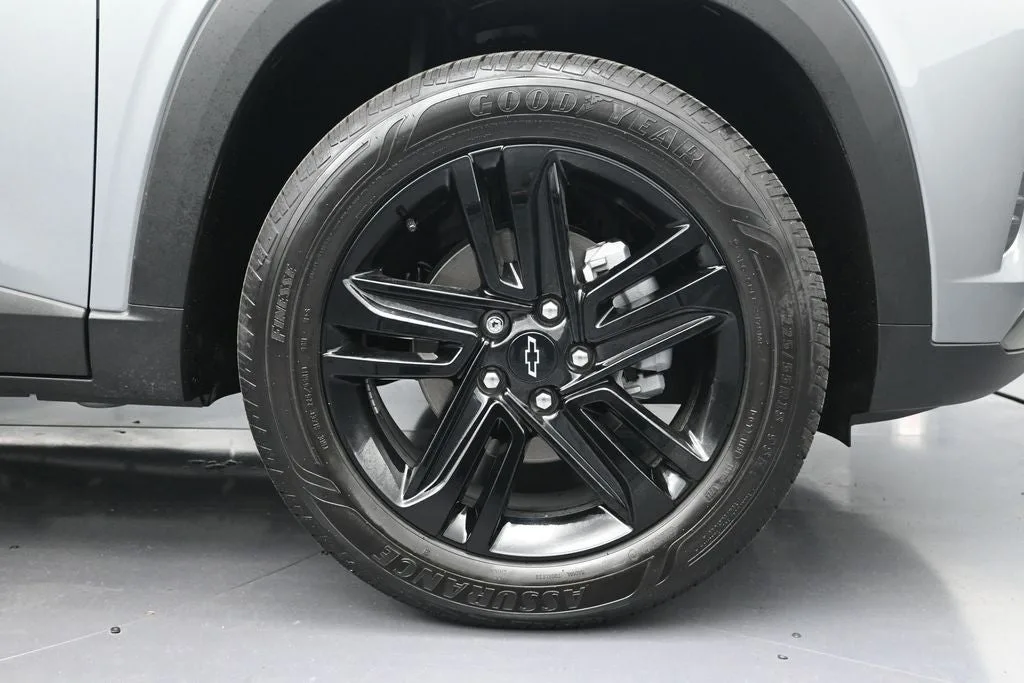 2026 Chevrolet Trax ACTIV photo 9