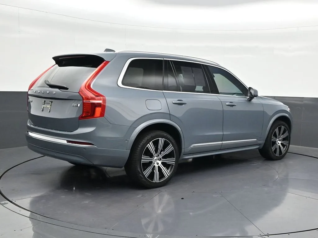 2023 Volvo XC90 B6 Ultimate 7-Seater photo 6