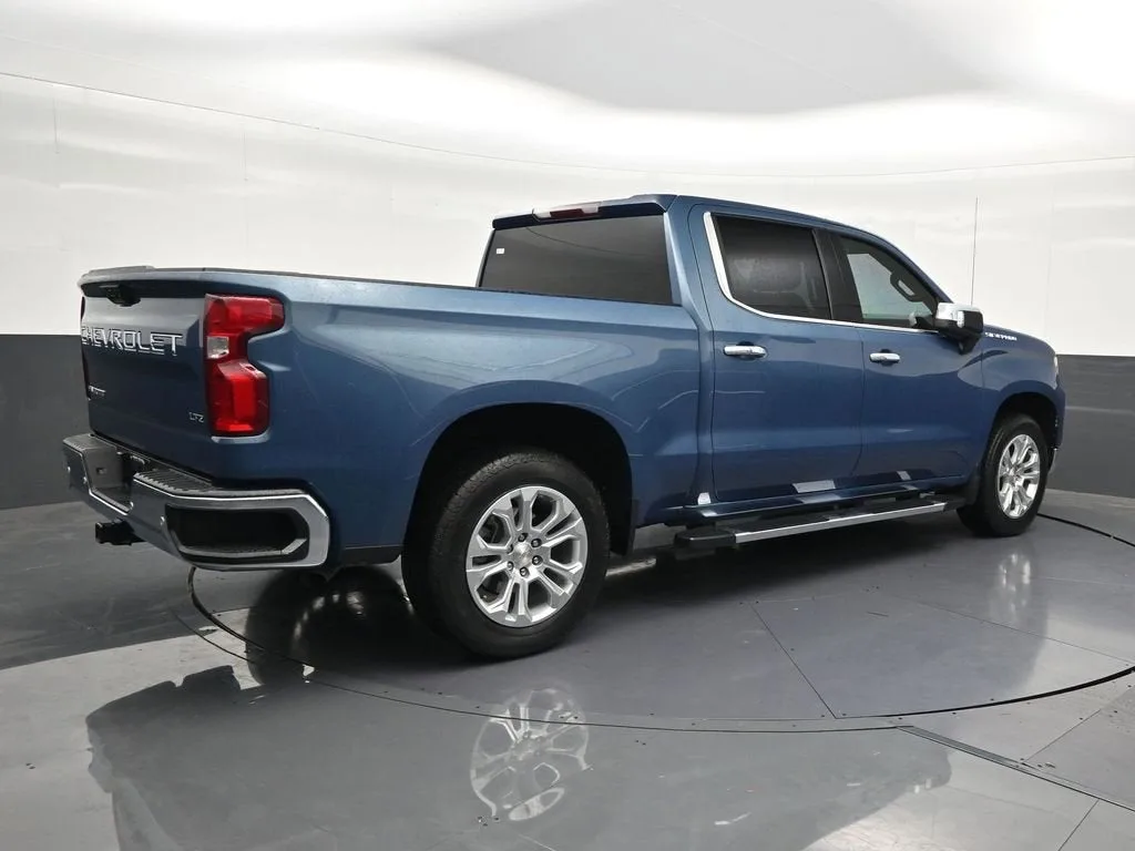 2024 Chevrolet Silverado 1500 LTZ photo 5