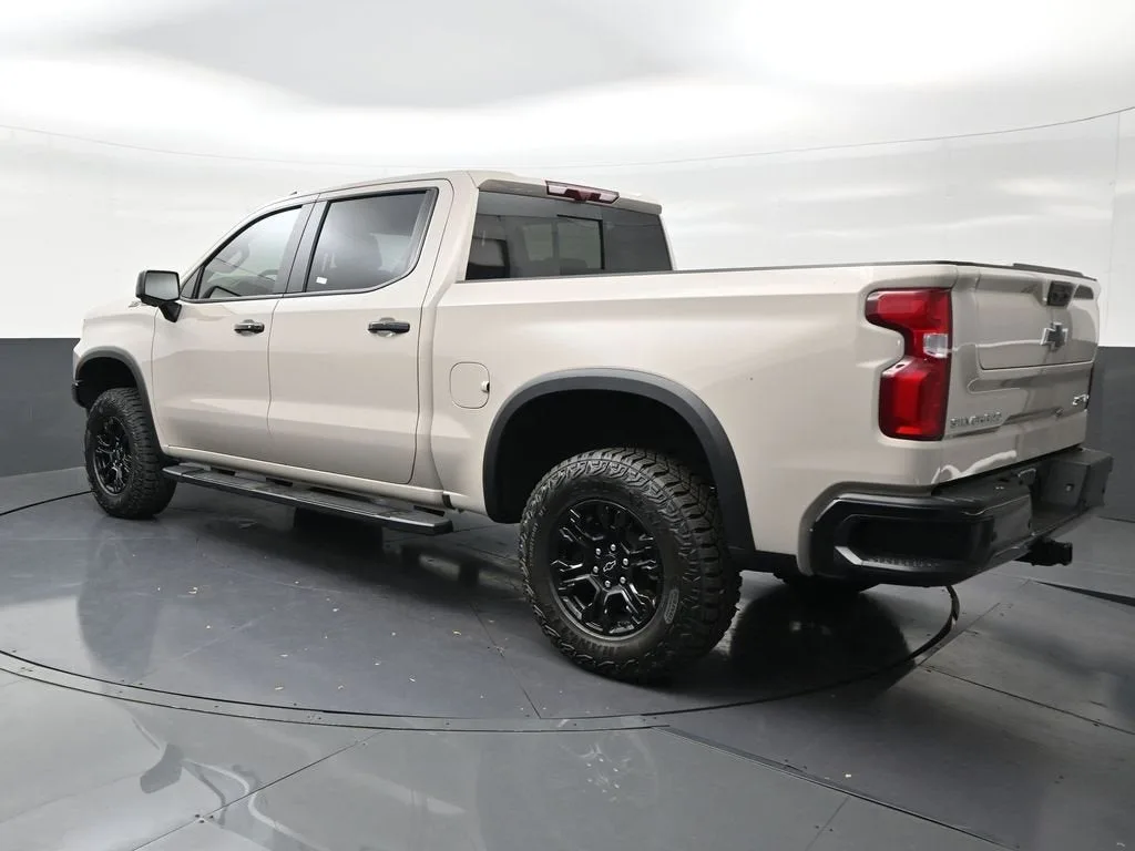 2026 Chevrolet Silverado 1500 ZR2 photo 3