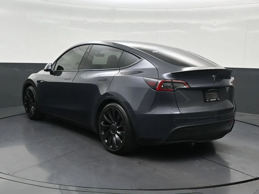 2022 Tesla Model Y Performance photo 3