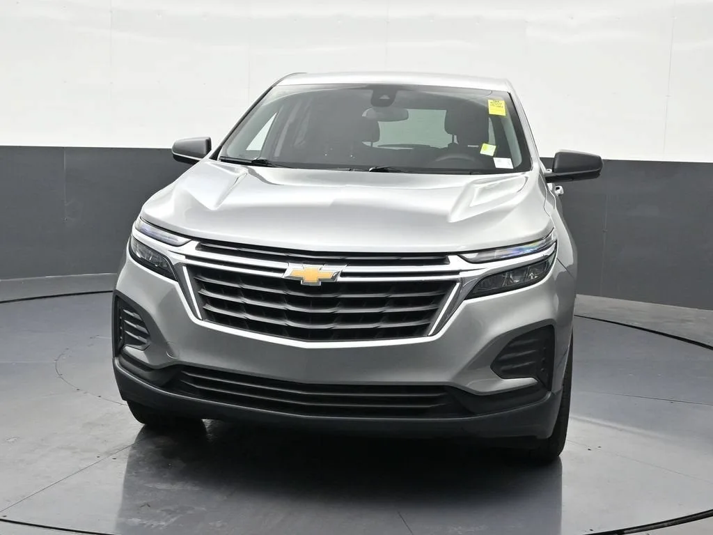 2023 Chevrolet Equinox LS photo 9