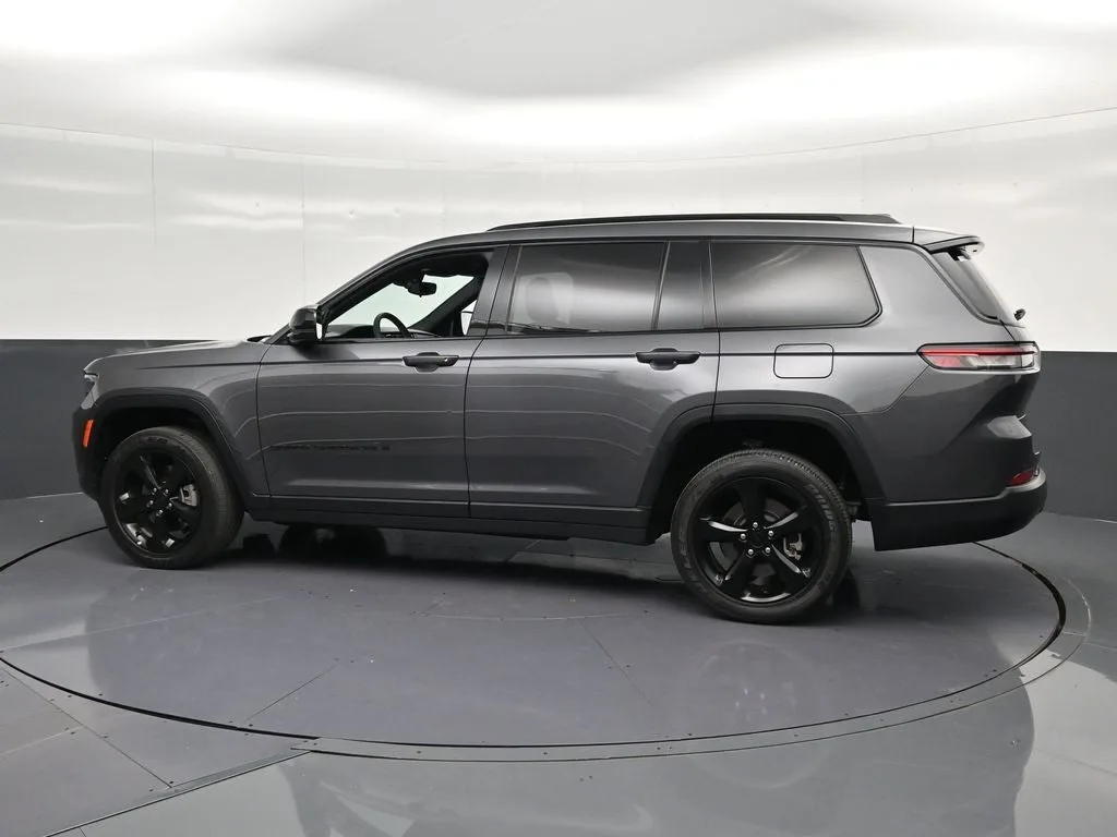 2023 Jeep Grand Cherokee L Altitude photo 8