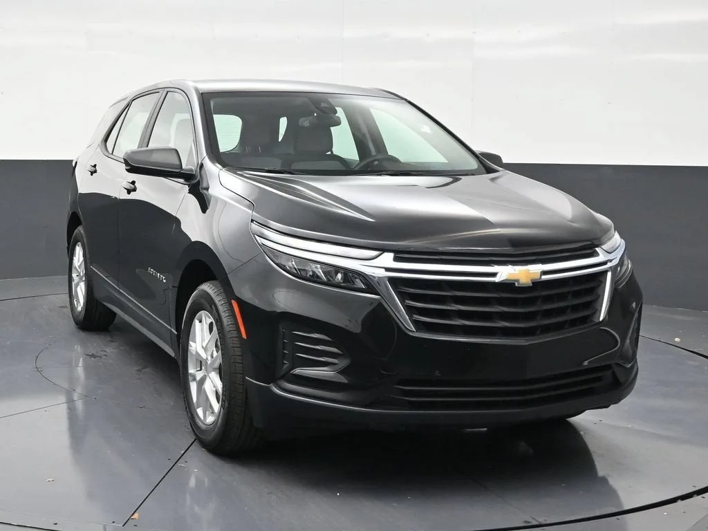 2024 Chevrolet Equinox LS photo 7
