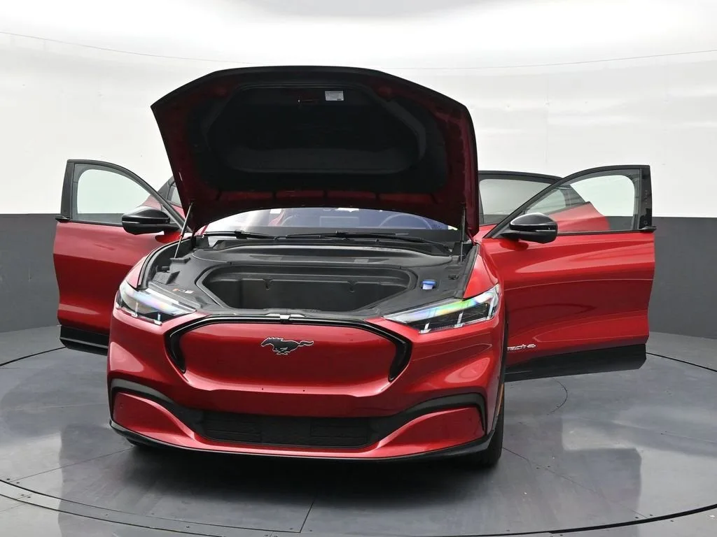 2024 Ford Mustang Mach-E Premium photo 32