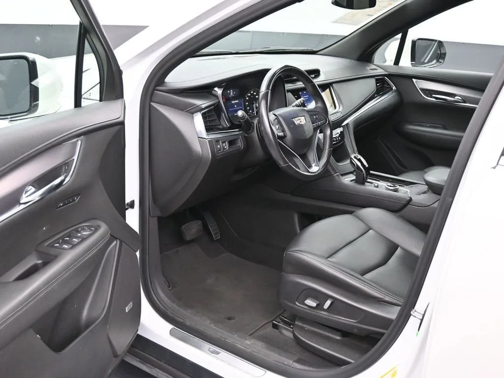 2021 Cadillac XT6 Luxury photo 11