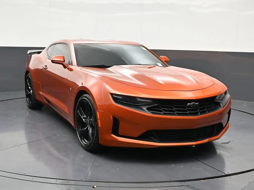 2024 Chevrolet Camaro 1LT photo 8