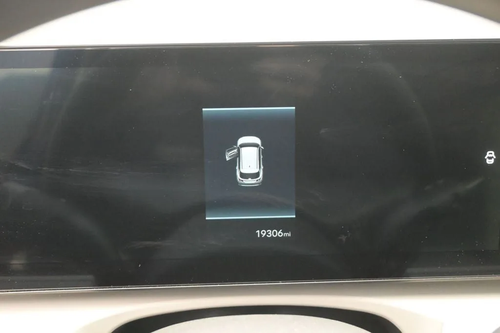 2025 Hyundai Tucson SE photo 11